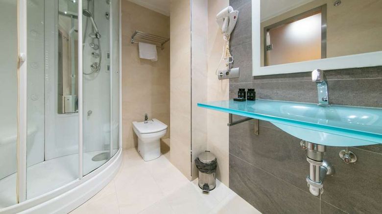 <b>Hotel Estrella Albatros Room</b>. Images powered by <a href="https://iceportal.shijigroup.com/" title="IcePortal" target="_blank">IcePortal</a>.