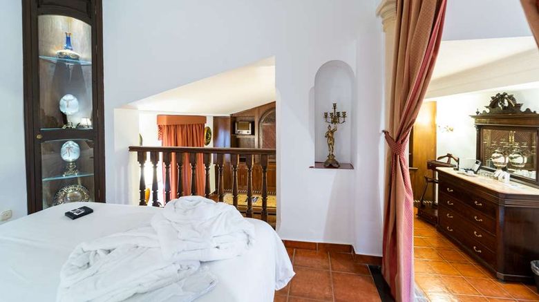 <b>Soho Boutique Hotel San Gabriel Suite</b>. Images powered by <a href="https://iceportal.shijigroup.com/" title="IcePortal" target="_blank">IcePortal</a>.