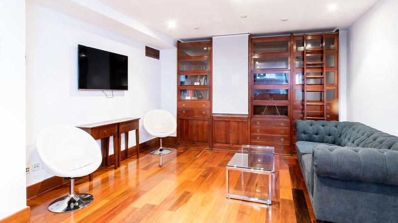 <b>Soho Boutique Salamanca Lobby</b>. Images powered by <a href="https://iceportal.shijigroup.com/" title="IcePortal" target="_blank">IcePortal</a>.