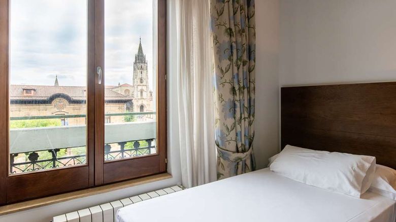 <b>Hotel Soho Boutique Oviedo Room</b>. Images powered by <a href="https://iceportal.shijigroup.com/" title="IcePortal" target="_blank">IcePortal</a>.
