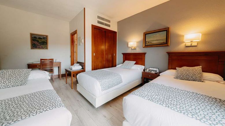 <b>Hotel Soho Los Naranjos Room</b>. Images powered by <a href="https://iceportal.shijigroup.com/" title="IcePortal" target="_blank">IcePortal</a>.