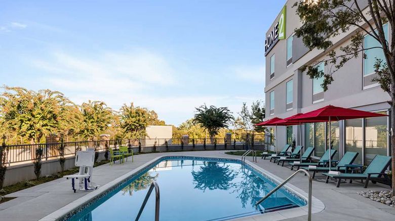 <b>Home2 Suites by Hilton Dalton Pool</b>. Images powered by <a href="https://iceportal.shijigroup.com/" title="IcePortal" target="_blank">IcePortal</a>.