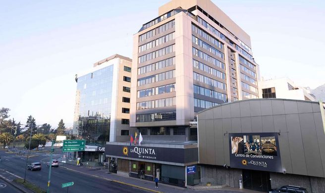 La Quinta by Wyndham Quito Exterior