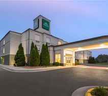 Wingate by Wyndham Dublin Claytor Lake Exterior