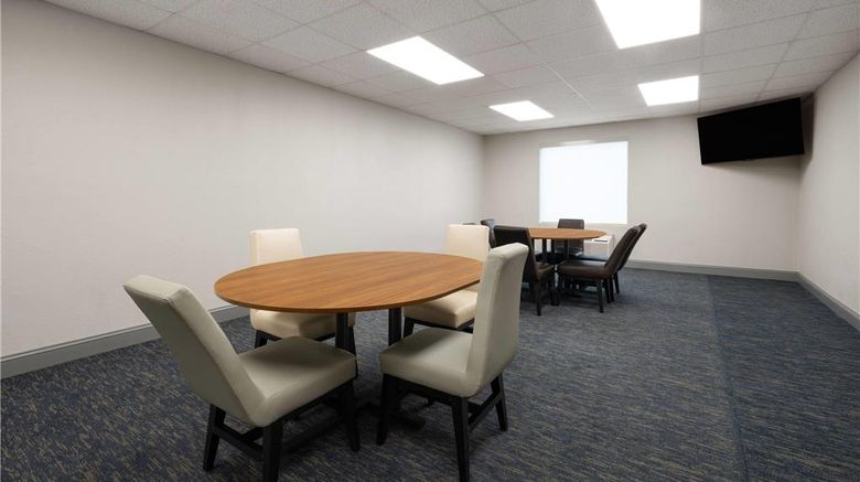 <b>Wingate by Wyndham Dublin Claytor Lake Meeting</b>. Images powered by <a href="https://iceportal.shijigroup.com/" title="IcePortal" target="_blank">IcePortal</a>.