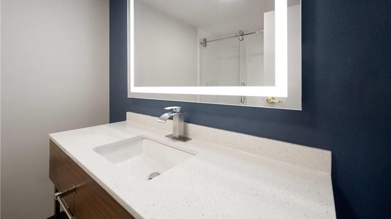 <b>Wingate by Wyndham Dublin Claytor Lake Suite</b>. Images powered by <a href="https://iceportal.shijigroup.com/" title="IcePortal" target="_blank">IcePortal</a>.