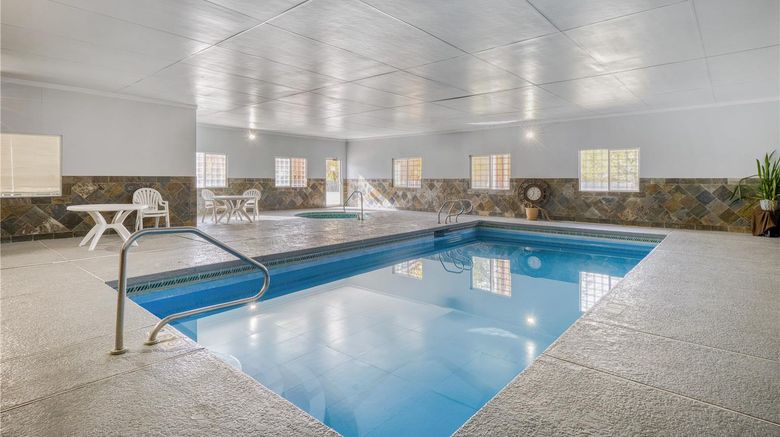 <b>SureStay Plus by Best Western Montrose Pool</b>. Images powered by <a href="https://iceportal.shijigroup.com/" title="IcePortal" target="_blank">IcePortal</a>.