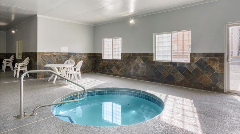<b>SureStay Plus by Best Western Montrose Pool</b>. Images powered by <a href="https://iceportal.shijigroup.com/" title="IcePortal" target="_blank">IcePortal</a>.