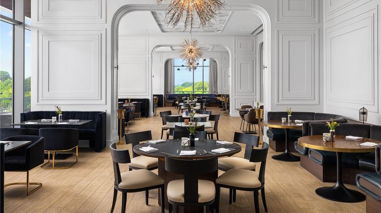Signia by Hilton World Congress Center Restaurant