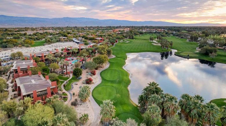 <b>Hilton Grand Vacations Club Palm Desert Exterior</b>. Images powered by <a href="https://iceportal.shijigroup.com/" title="IcePortal" target="_blank">IcePortal</a>.