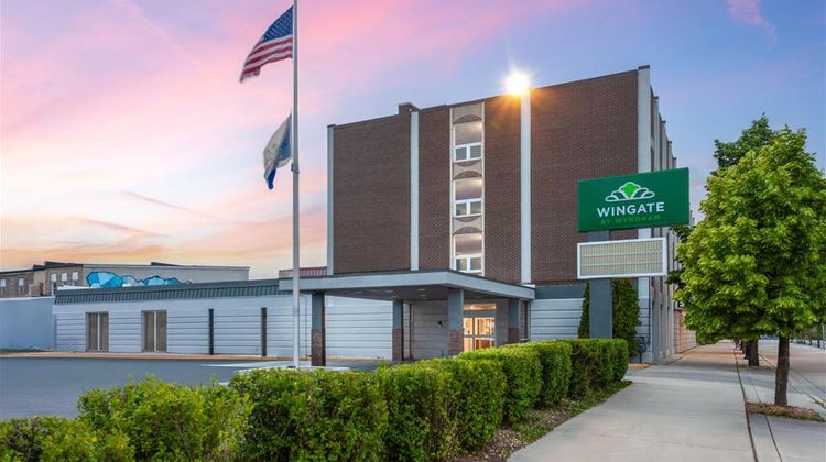 Wingate by Wyndham Sheboygan Exterior