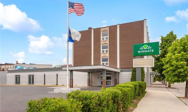 Wingate by Wyndham Sheboygan Exterior