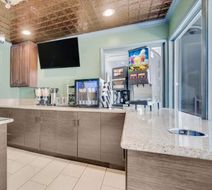 Sather Berkeley, SureStay Collection Lobby