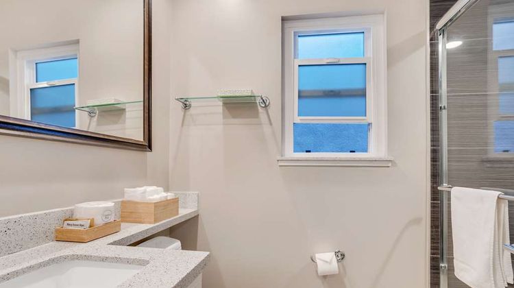Sather Berkeley, SureStay Collection Room