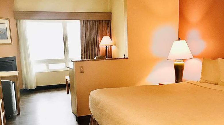<b>Lighthouse Suites Inn Room</b>. Images powered by <a href="https://iceportal.shijigroup.com/" title="IcePortal" target="_blank">IcePortal</a>.