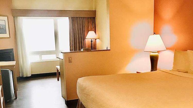 Lighthouse Suites Inn Room