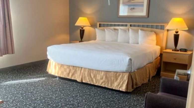 <b>Lighthouse Suites Inn Room</b>. Images powered by <a href="https://iceportal.shijigroup.com/" title="IcePortal" target="_blank">IcePortal</a>.