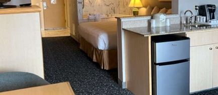 Lighthouse Suites Inn Room
