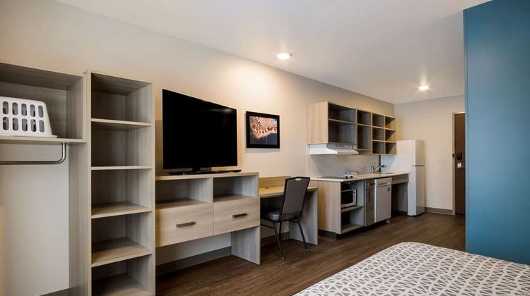 WoodSpring Suites Grand Rapids Kentwood Suite