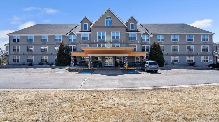 Sleep Inn & Suites near Spirit Mountain Exterior