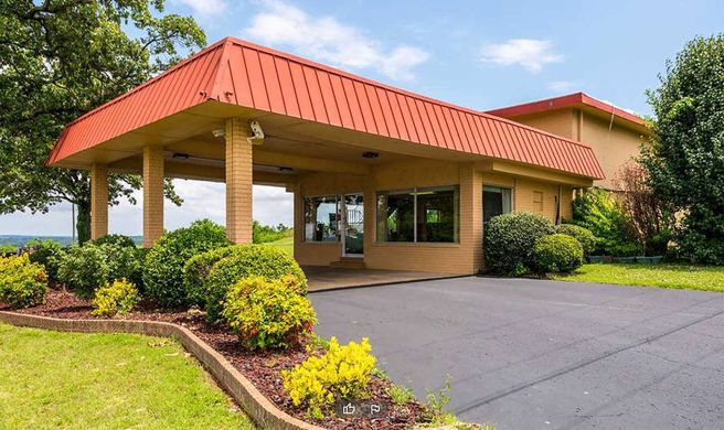 Days Inn by Wyndham Batesville Exterior