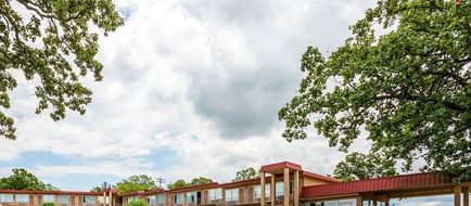 Days Inn by Wyndham Batesville Exterior