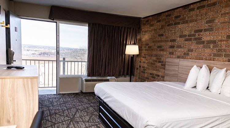 Days Inn by Wyndham Batesville Room