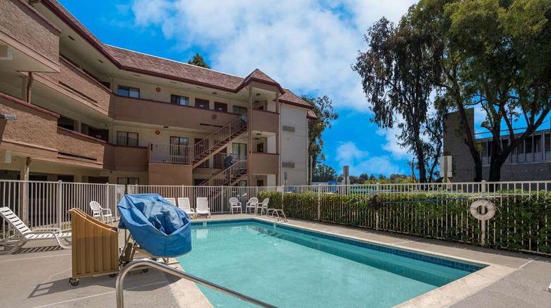 <b>Econo Lodge Vallejo Pool</b>. Images powered by <a href="https://iceportal.shijigroup.com/" title="IcePortal" target="_blank">IcePortal</a>.