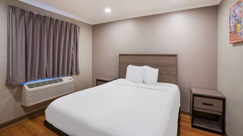 <b>Econo Lodge Vallejo Room</b>. Images powered by <a href="https://iceportal.shijigroup.com/" title="IcePortal" target="_blank">IcePortal</a>.
