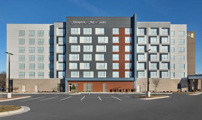 Hampton Inn & Sts University Medical Ctr Exterior