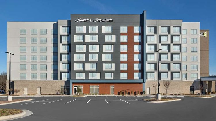 Hampton Inn & Sts University Medical Ctr Exterior