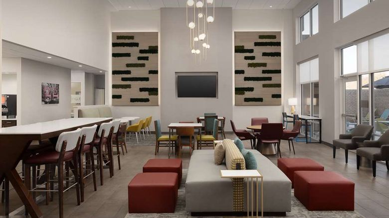 <b>Hampton Inn & Sts University Medical Ctr Lobby</b>. Images powered by <a href="https://iceportal.shijigroup.com/" title="IcePortal" target="_blank">IcePortal</a>.