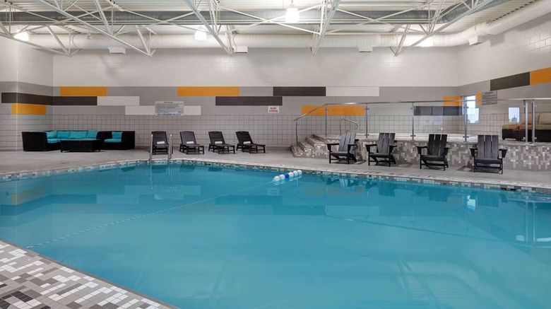 <b>Days Inn & Conference Centre Pool</b>. Images powered by <a href="https://iceportal.shijigroup.com/" title="IcePortal" target="_blank">IcePortal</a>.