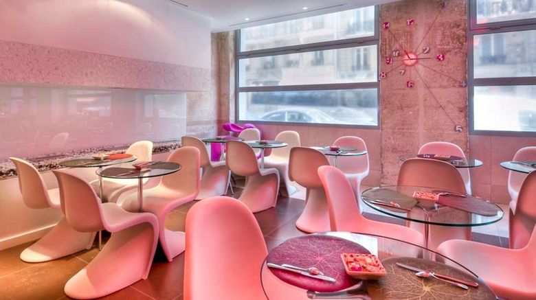<b>Hotel Moderne Saint Germain Restaurant</b>. Images powered by <a href="https://iceportal.shijigroup.com/" title="IcePortal" target="_blank">IcePortal</a>.