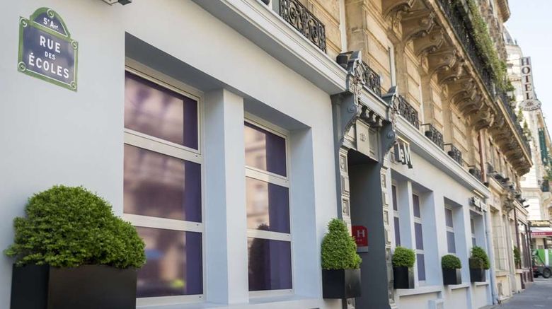 <b>Hotel Moderne Saint Germain Exterior</b>. Images powered by <a href="https://iceportal.shijigroup.com/" title="IcePortal" target="_blank">IcePortal</a>.