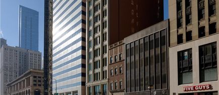 Arlo Chicago Exterior