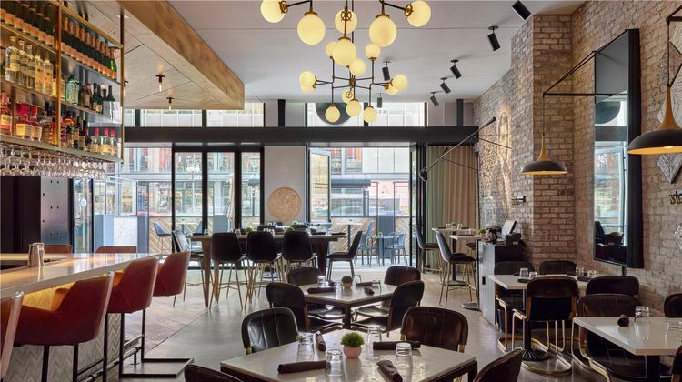 Arlo Chicago Restaurant