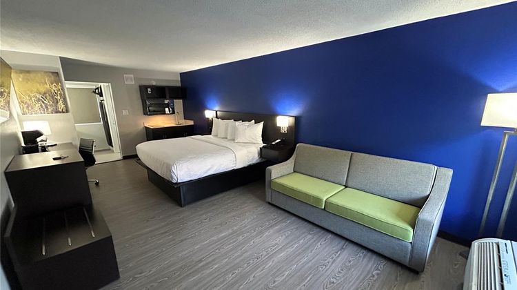 SureStay Studio by Best Western Rowland Room