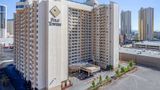 Hilton Vacation Club Polo Towers Exterior