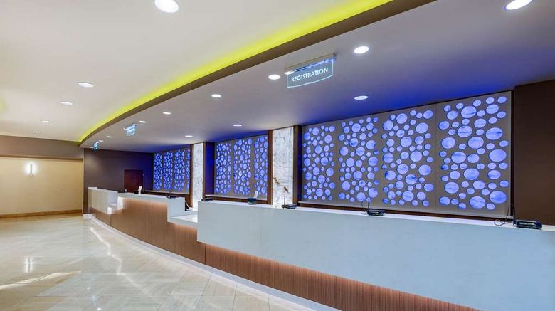 <b>Hilton Vacation Club Polo Towers Lobby</b>. Images powered by <a href="https://iceportal.shijigroup.com/" title="IcePortal" target="_blank">IcePortal</a>.