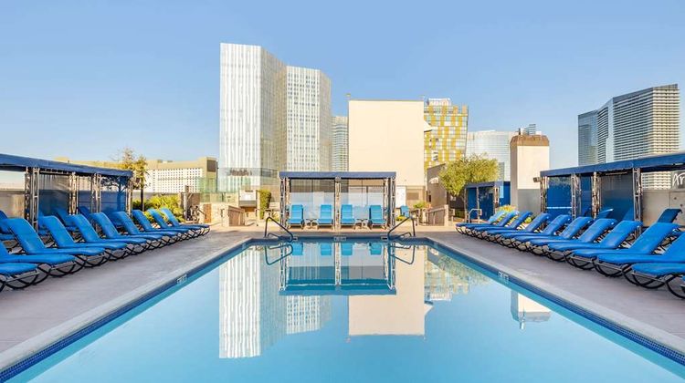 Hilton Vacation Club Polo Towers Pool