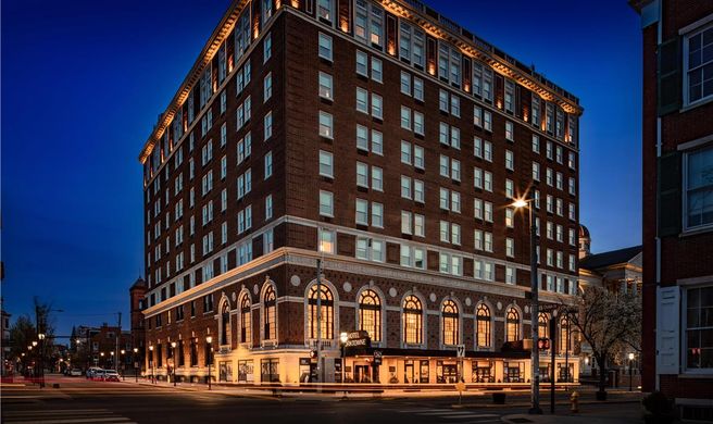The Yorktowne Hotel, Tapestry by Hilton Exterior
