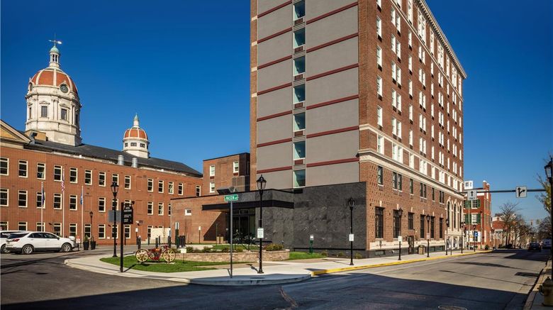 <b>The Yorktowne Hotel, Tapestry by Hilton Exterior</b>. Images powered by <a href="https://iceportal.shijigroup.com/" title="IcePortal" target="_blank">IcePortal</a>.