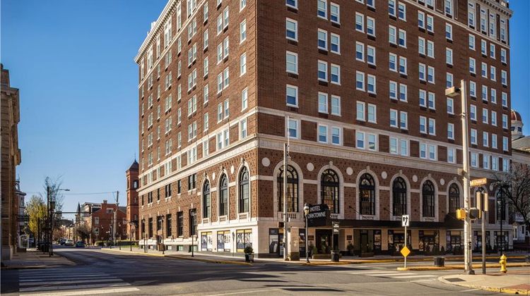 The Yorktowne Hotel, Tapestry by Hilton Exterior