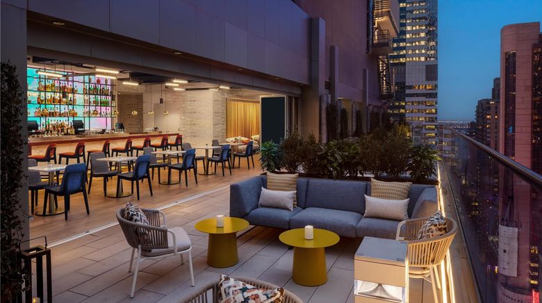 <b>Home2 Suites by Hilton NY Times Square Restaurant</b>. Images powered by <a href="https://iceportal.shijigroup.com/" title="IcePortal" target="_blank">IcePortal</a>.