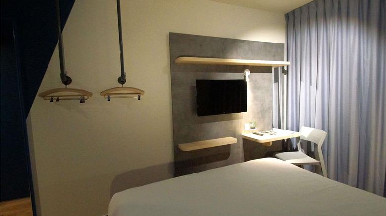 <b>Ibis Budget Loudeac Velodrome Room</b>. Images powered by <a href="https://iceportal.shijigroup.com/" title="IcePortal" target="_blank">IcePortal</a>.