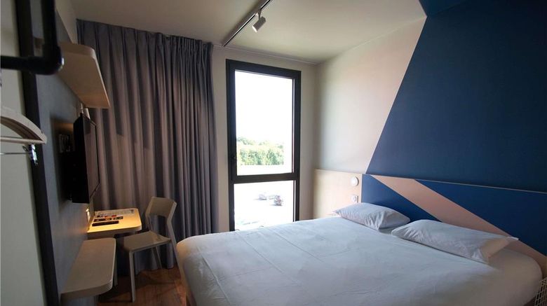<b>Ibis Budget Loudeac Velodrome Room</b>. Images powered by <a href="https://iceportal.shijigroup.com/" title="IcePortal" target="_blank">IcePortal</a>.