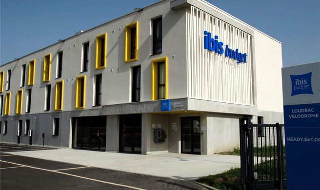 Ibis Budget Loudeac Velodrome Exterior