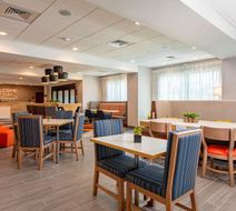 Hampton Inn Marianna I-10 Lobby