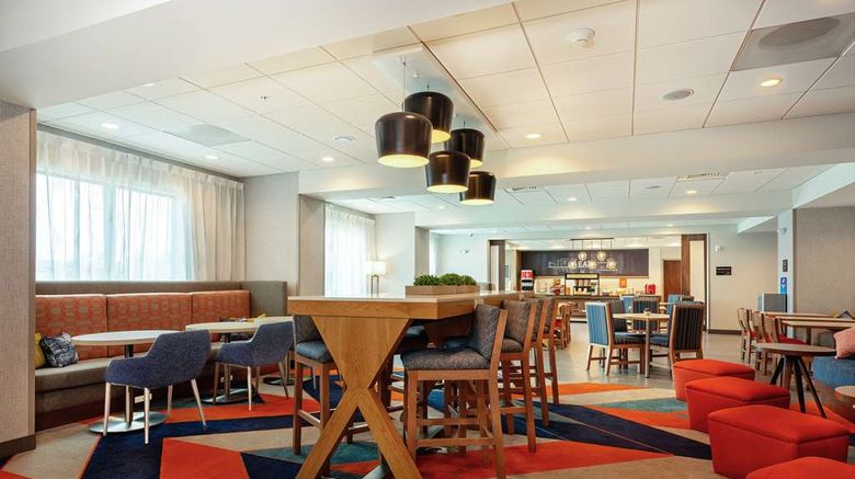 <b>Hampton Inn Marianna I-10 Restaurant</b>. Images powered by <a href="https://iceportal.shijigroup.com/" title="IcePortal" target="_blank">IcePortal</a>.